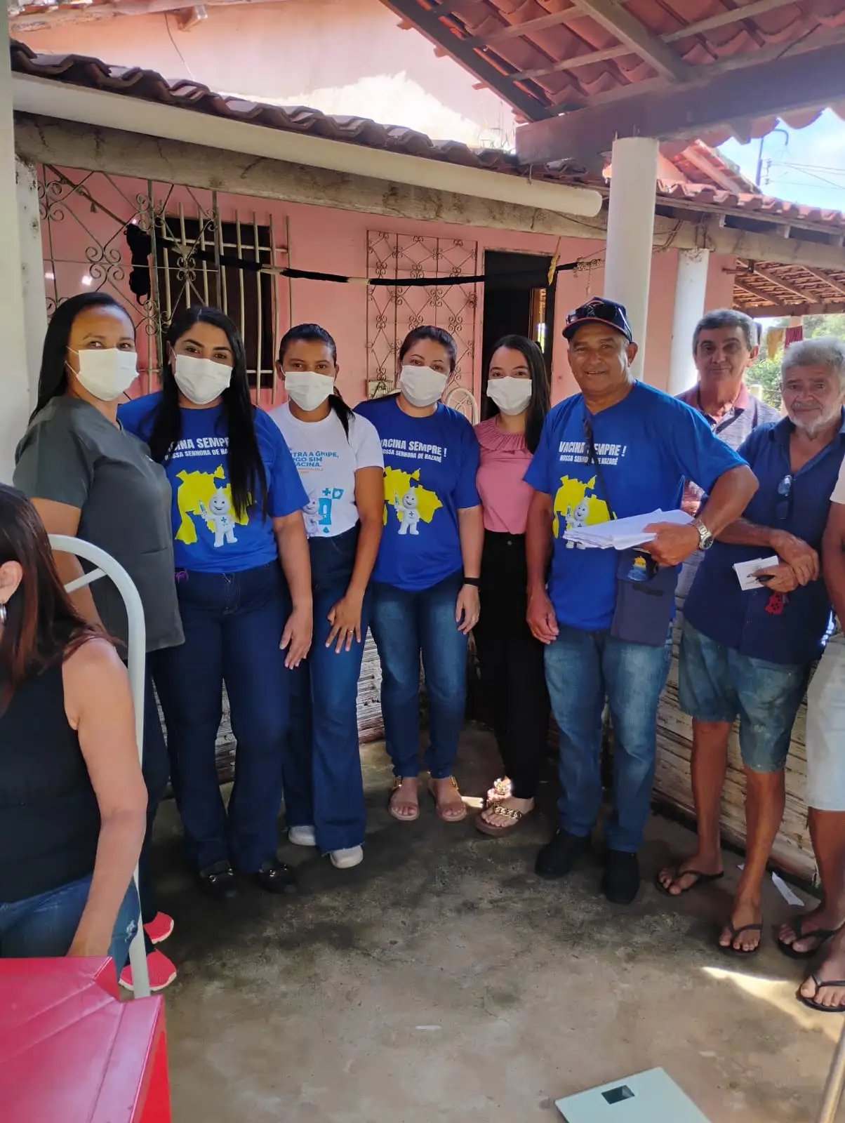 Saúde Itinerante leva vacinação e atendimentos à microárea do ACS Francisco Chaves .