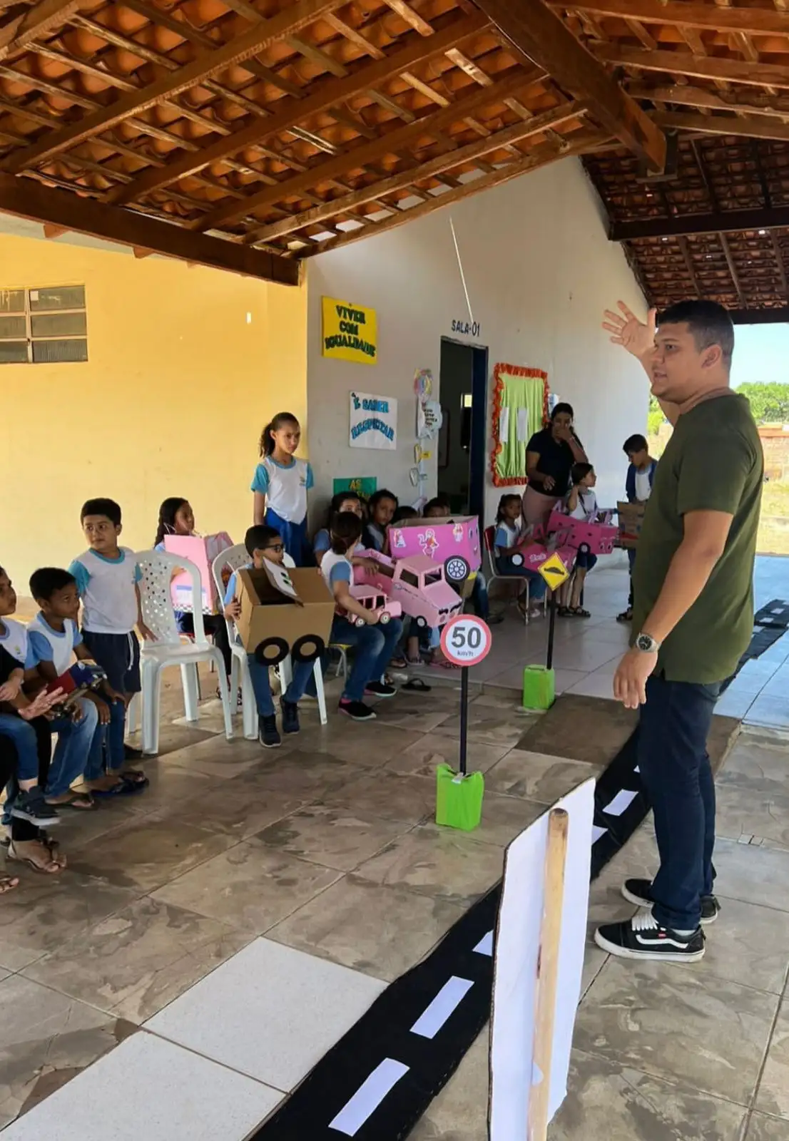 Foto 1 – Educação para o Trânsito na Escola Félix Soares