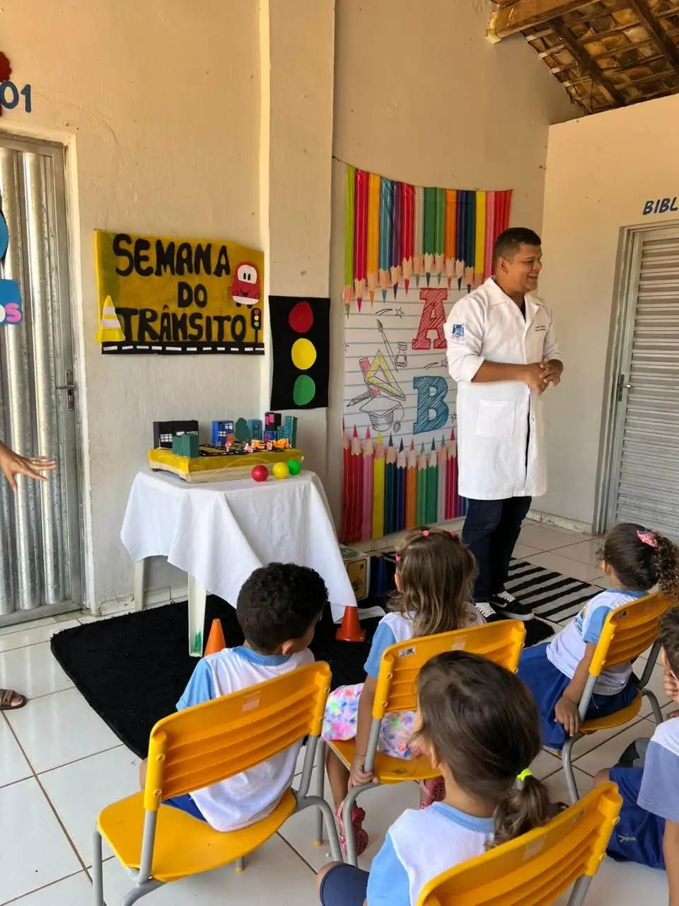 Foto 2 – Palestra sobre Prevenção de Acidentes de Trânsito na Escola Tomaz Cardoso