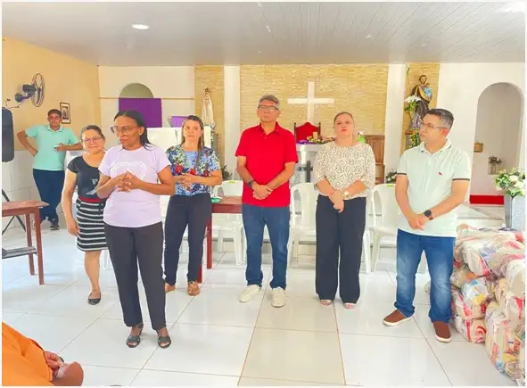 Foto 1 – Entrega de cestas básicas beneficia famílias na localidade Pereiros