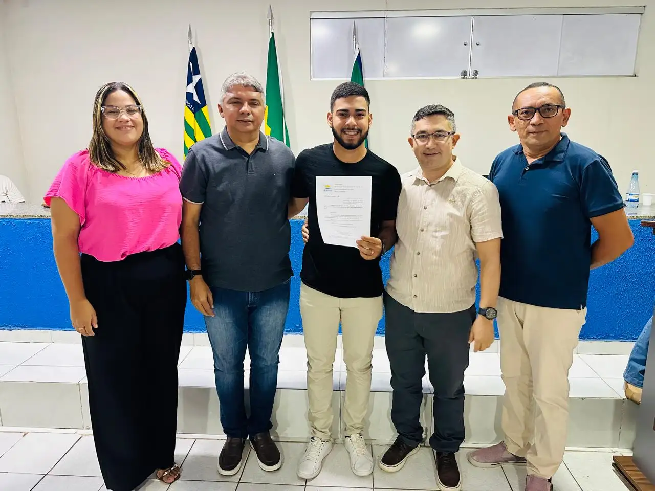 Foto 5 – 📄 Entrega de Portarias aos Profissionais da Saúde 👩⚕️👨⚕️