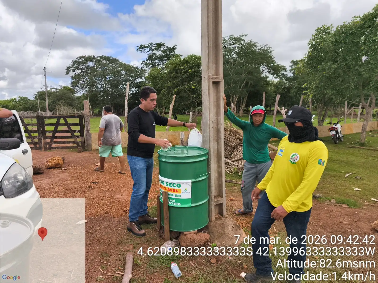 Foto 4 – Ação de educação ambiental na Vertente !
