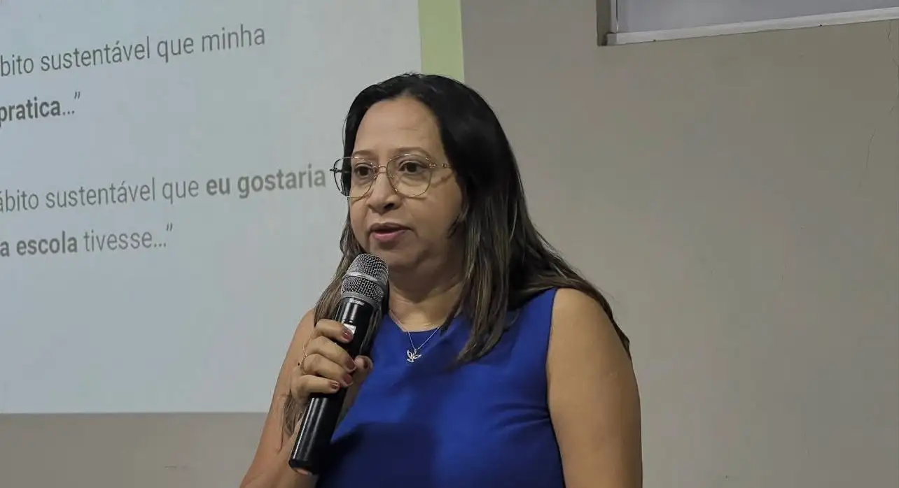 Foto 3 – Formação sobre Sustentabilidade nas Escolas 🌱📚