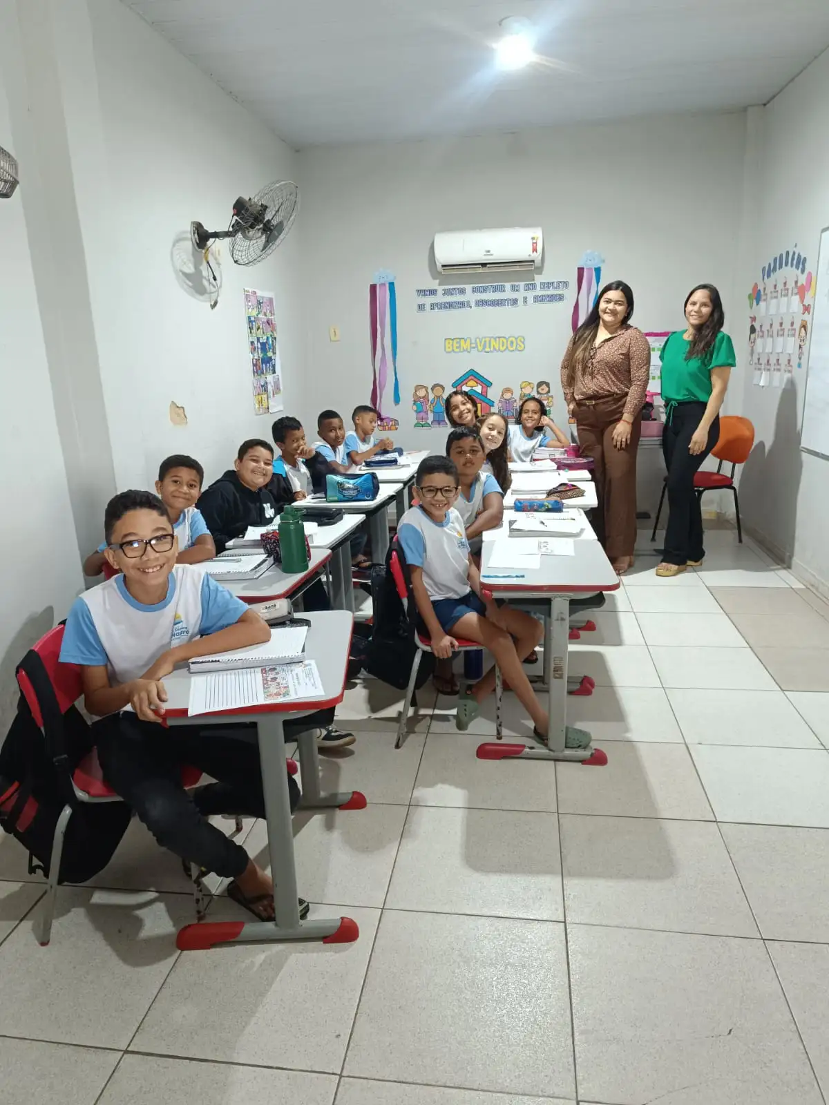 Foto 3 – Ação do PSE na Escola Municipal Félix Soares 📚🍎