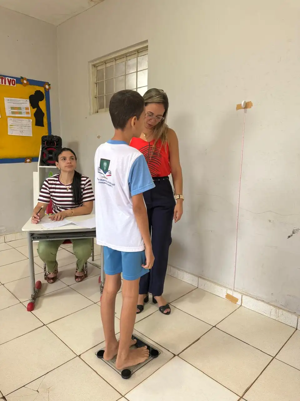 Foto 6 – Avaliação Antropométrica nas Escolas📏