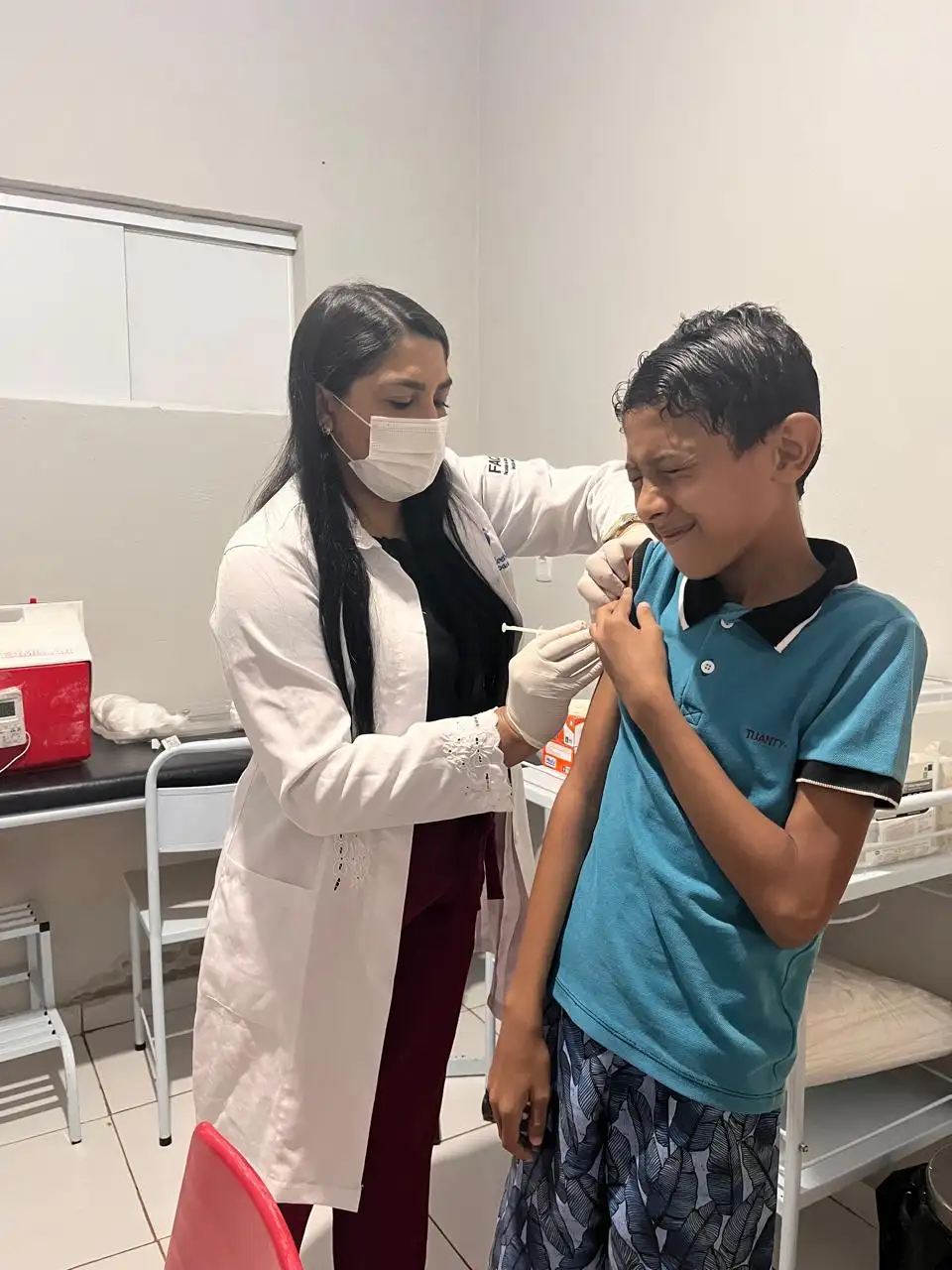 Foto 5 – Campanha de Vacinação contra a Influenza é realizada na localidade Pereiros .