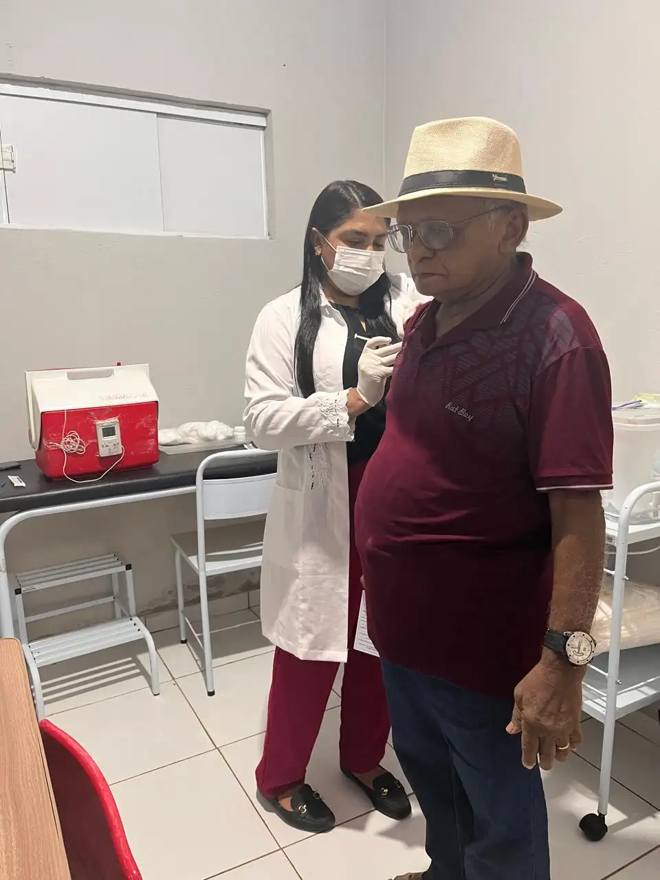 Foto 8 – Campanha de Vacinação contra a Influenza é realizada na localidade Pereiros .