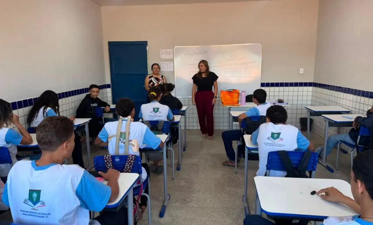 Foto 1 – PSE promove ação sobre saúde mental e autoconhecimento na Escola Conrado Saraiva .