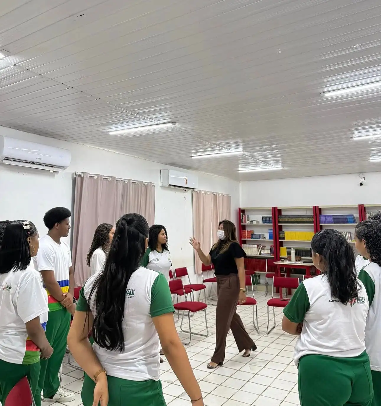 Grupo terapêutico na CETI Dr. José de Ribamar