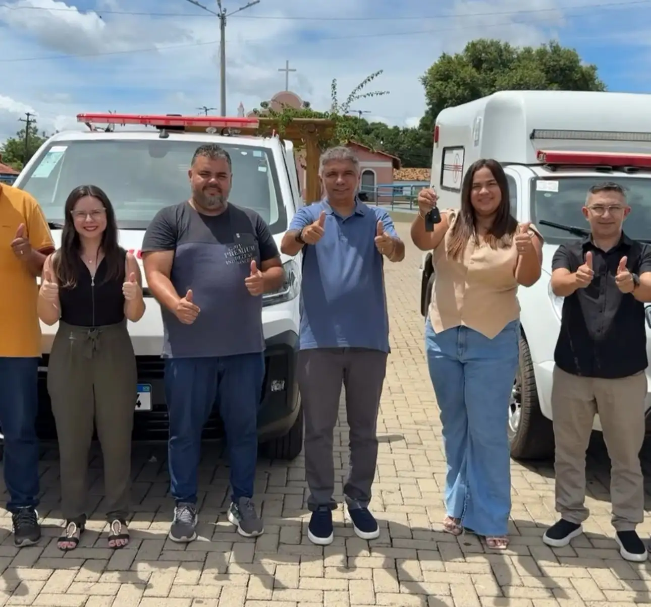 Mais investimentos na saúde: município recebe nova ambulância e amplia atendimento .