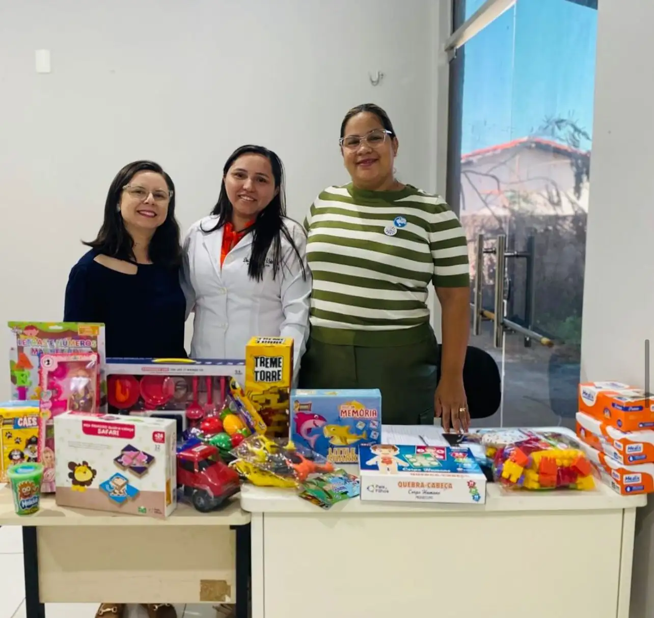 Entrega de materiais e boas-vindas à nova fonoaudióloga do município 📦✨