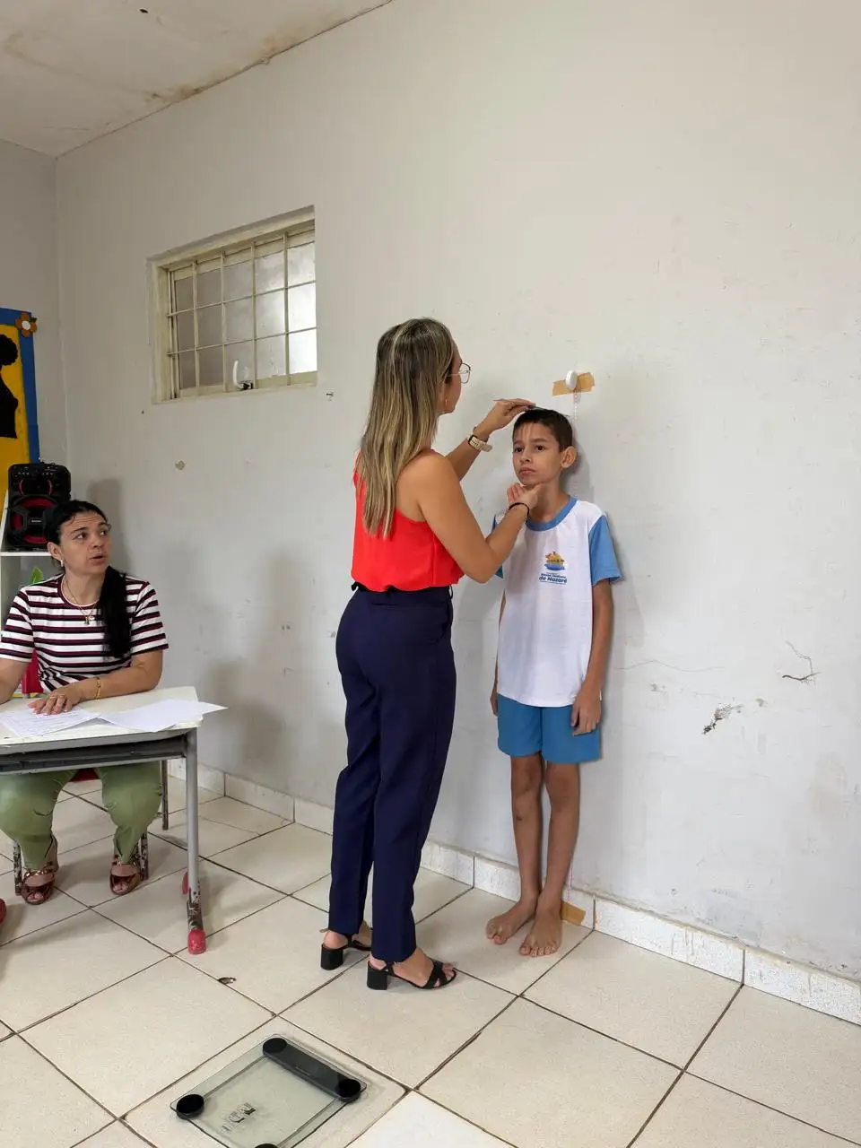 Foto 10 – Avaliação Antropométrica nas Escolas📏