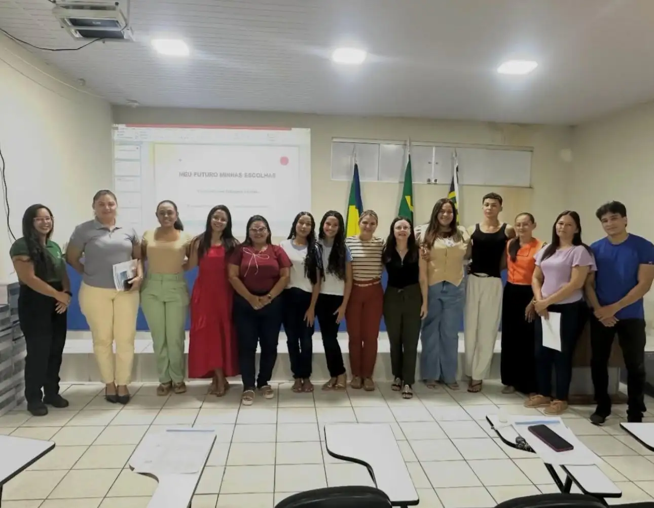 Compromisso com o futuro: reunião integra ações para crianças e adolescentes.